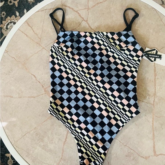 NWT RVCA reversible one piece - Picture 1 of 5